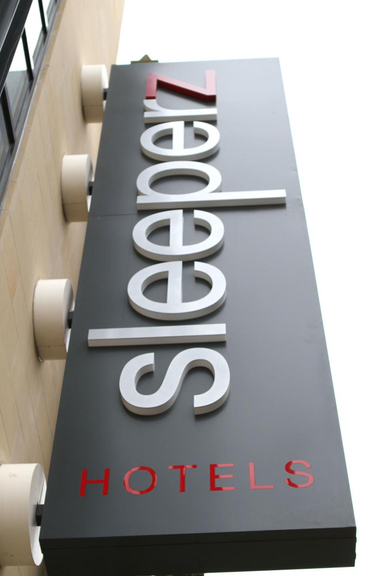 Sleeperz Hotel Newcastle Exterior photo